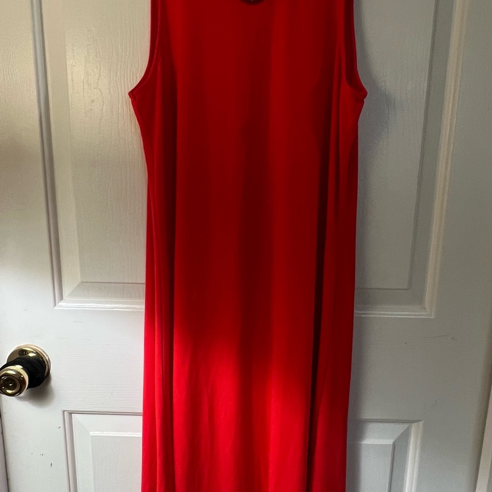 Elegant Red Sleeveless Dress